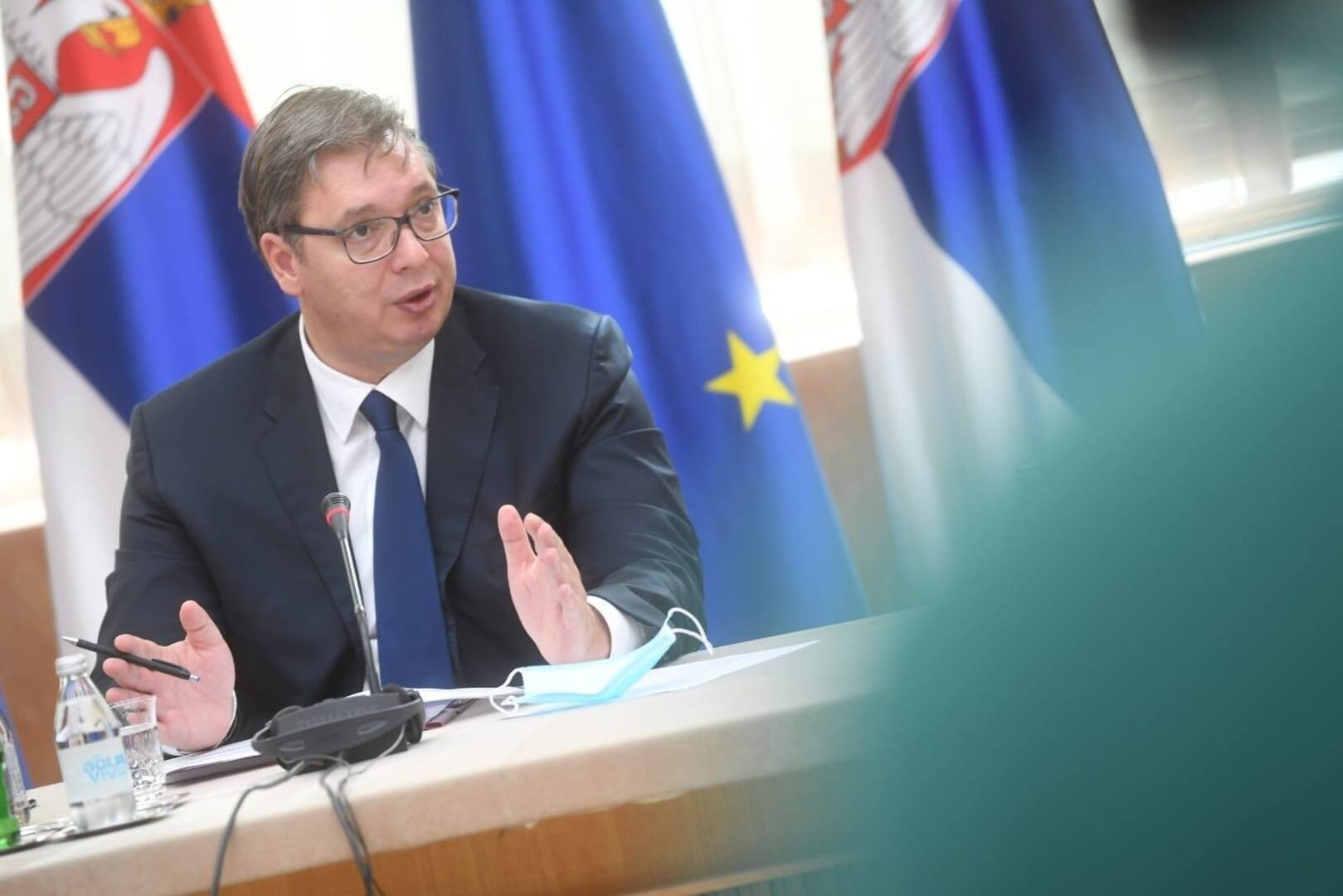 Vučić: Šta dobijamo zauzvrat? - slika 1